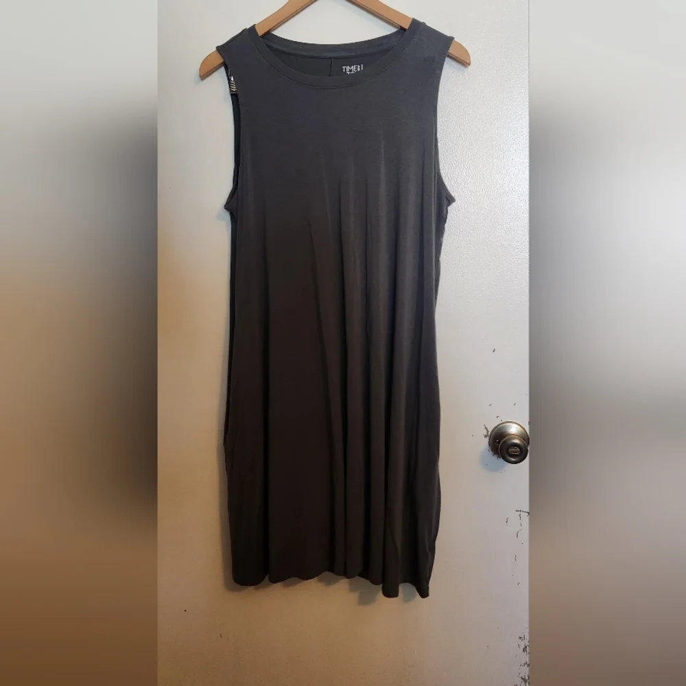 Time and Tru Dark Gray Dress - Picture 1 of 4